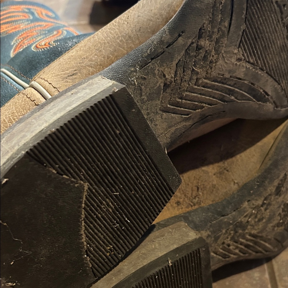 Ariat Men's Cowboy Boots - Tan and Blue - Picture 11 of 12